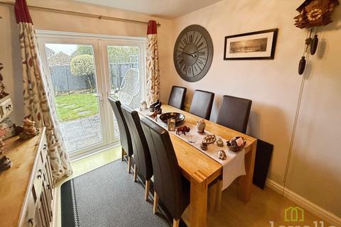 3 bedroom detached house for sale, Lotus Court, North Hykeham LN6