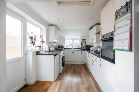 4 bedroom terraced house for sale, High Street, Gorleston