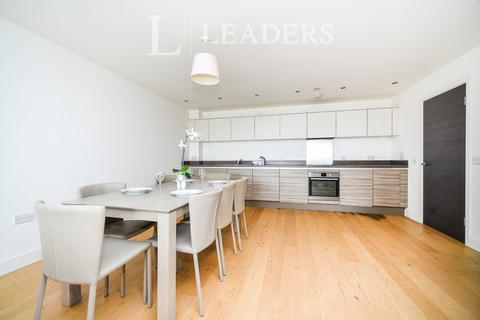 3 bedroom flat to rent, The Broadwalk, Brighton, BN2