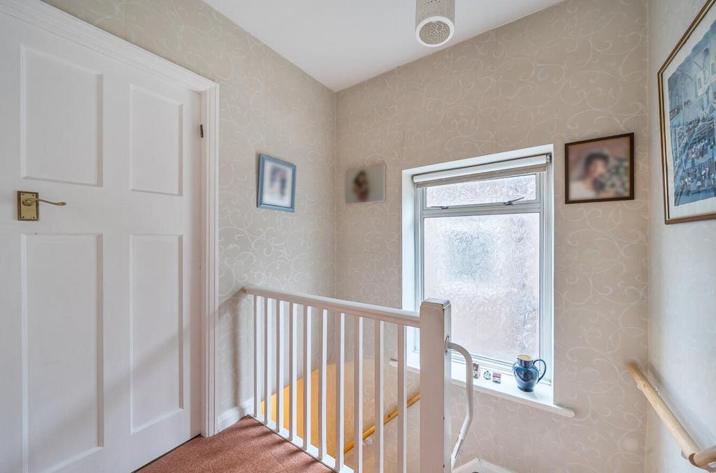 Davidson Frost-Wellings, DFW, Ladycroft Walk, Hall
