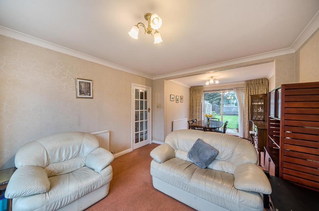 Davidson Frost-Wellings, DFW, Ladycroft Walk, Livi