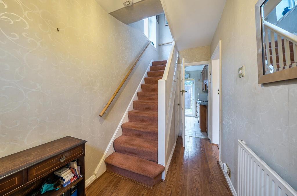 Davidson Frost-Wellings, DFW, Ladycroft Walk, Hall