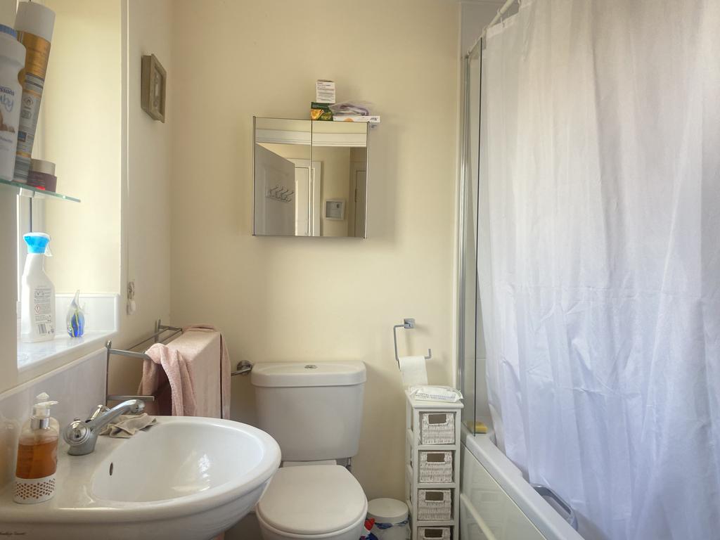 6 Bathroom