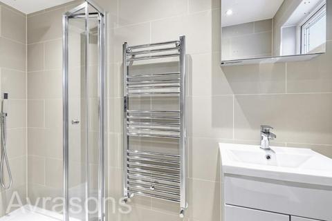 2 bedroom flat to rent, Montrell Road, Streatham Hill