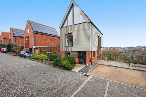 undefined, Elliotts Way, Chatham ME4