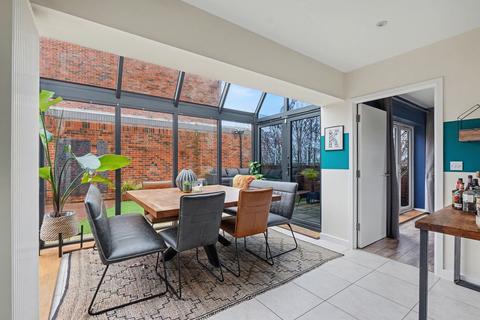 4 bedroom detached house for sale, Elliotts Way, Chatham ME4