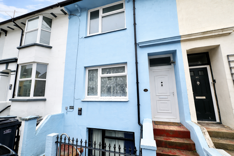 1 bedroom flat for sale, Elphick Road, Newhaven