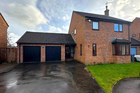 4 bedroom detached house for sale, Pinfield Lane, Chippenham
