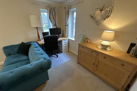 4 bedroom detached house for sale, Pinfield Lane, Chippenham