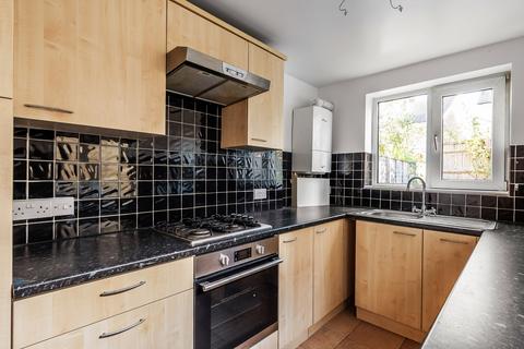 2 bedroom terraced house to rent, Rochdale Road, Tunbridge Wells, TN1