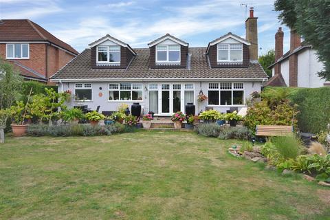 4 bedroom detached house for sale, Cliff Way, Radcliffe on Trent, Nottingham