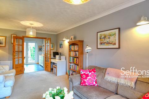 3 bedroom semi-detached house for sale, Blithewood Gardens, Norwich, Norfolk