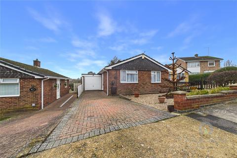 3 bedroom bungalow for sale, Brackenhill Close, Links View, Northampton NN2