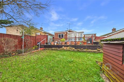 3 bedroom bungalow for sale, Brackenhill Close, Links View, Northampton NN2