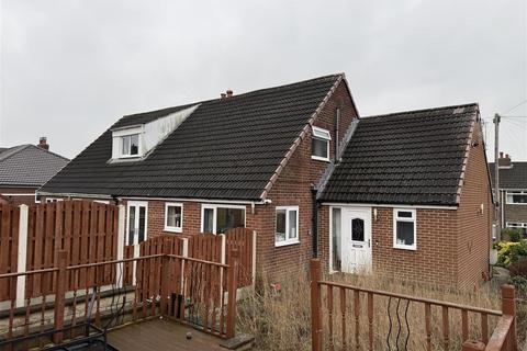 undefined, Manor Park, Mirfield WF14