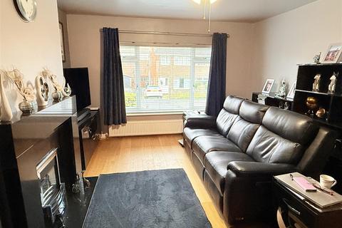 4 bedroom semi-detached house for sale, Manor Park, Mirfield WF14