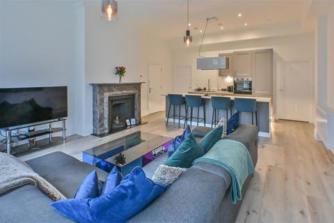 2 bedroom apartment for sale, La Plata House, Brentwood