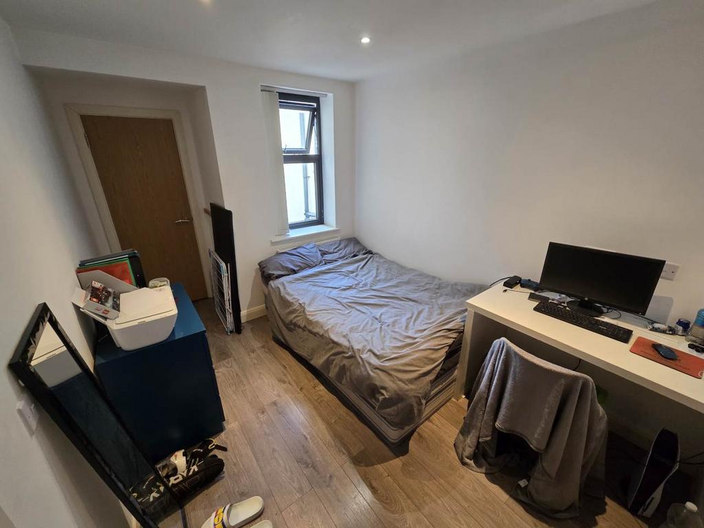 Bedroom 4 (1)