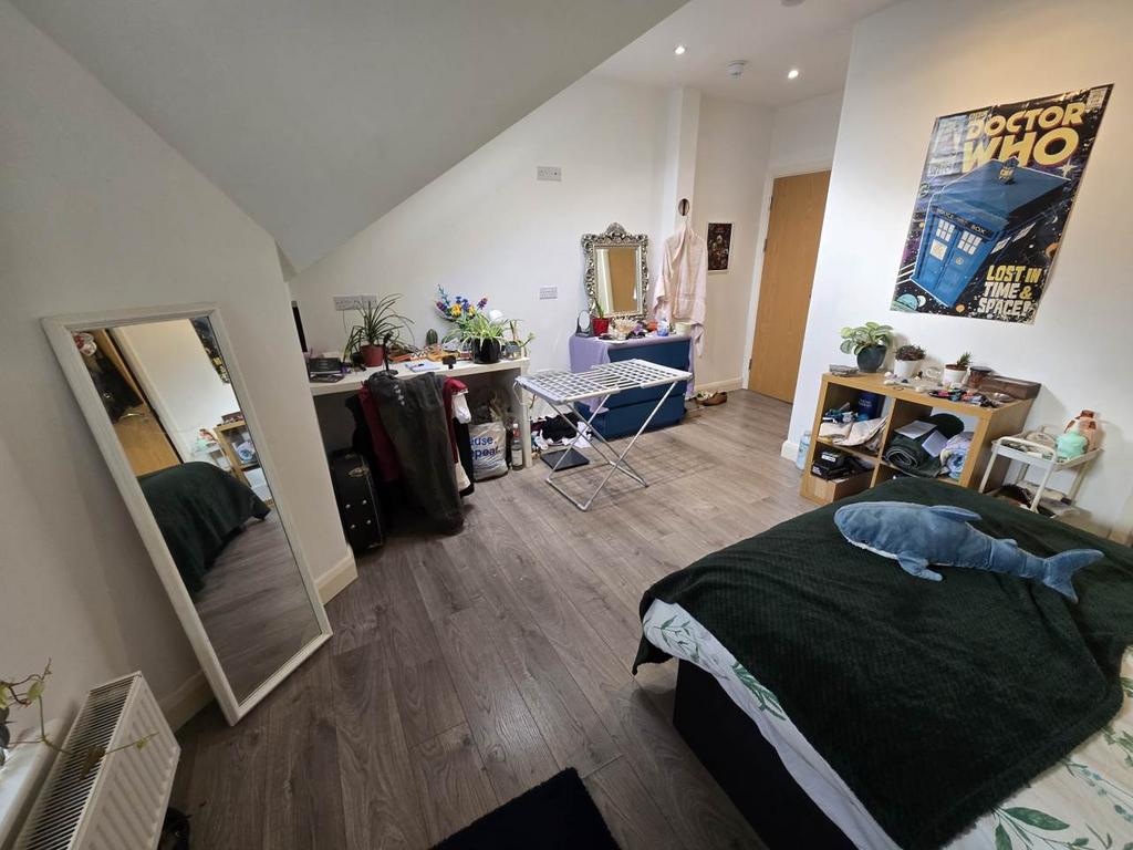 Bedroom 7 (2)