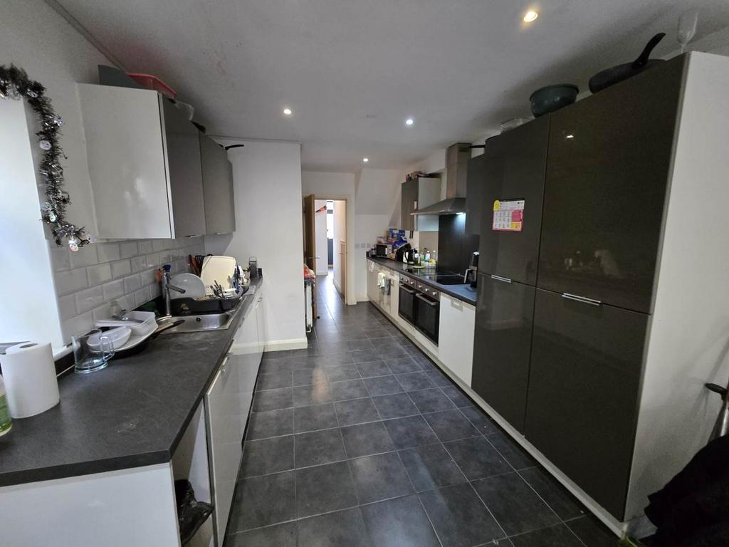 Kitchen (1)