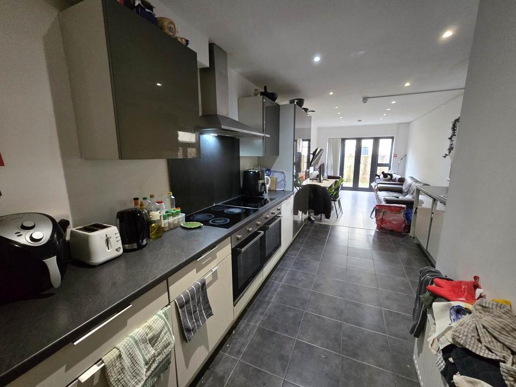 Kitchen (3)