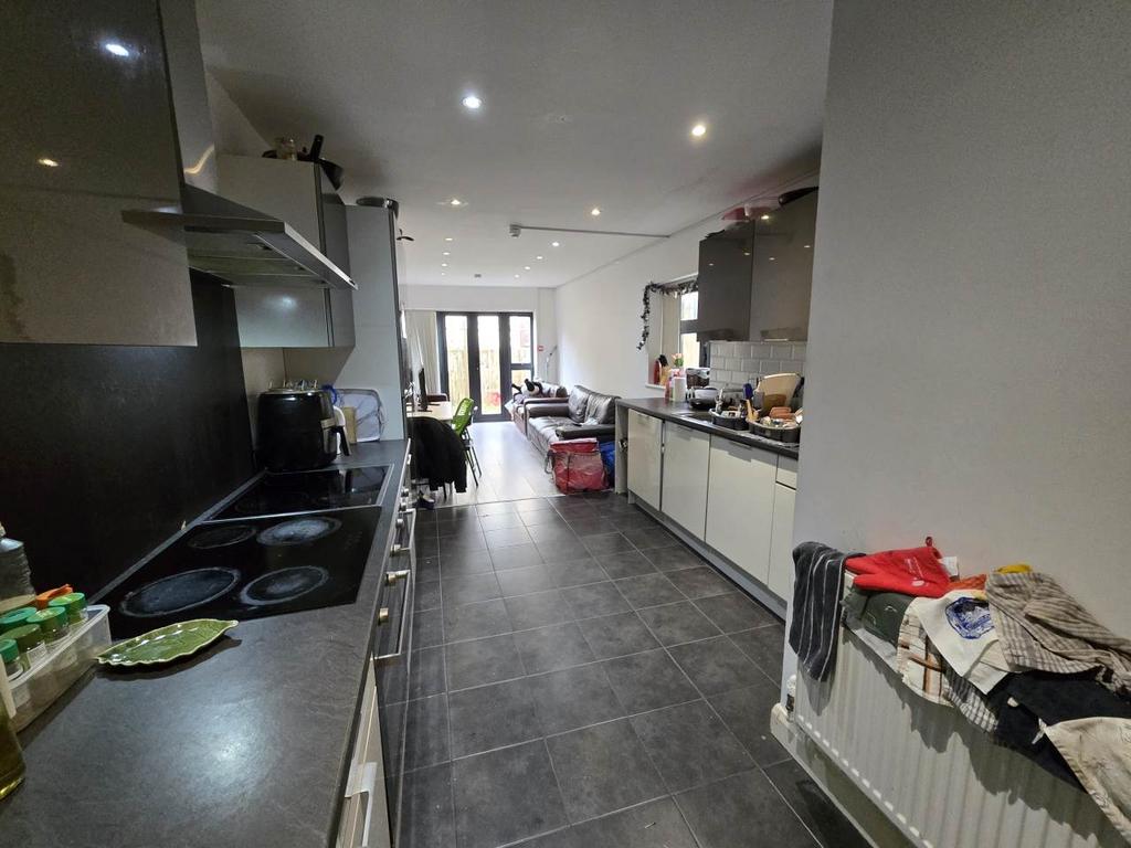 Kitchen (4)