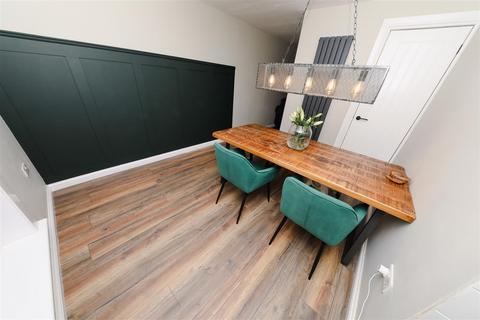 3 bedroom terraced house for sale, Kenilworth Drive, Glenrothes