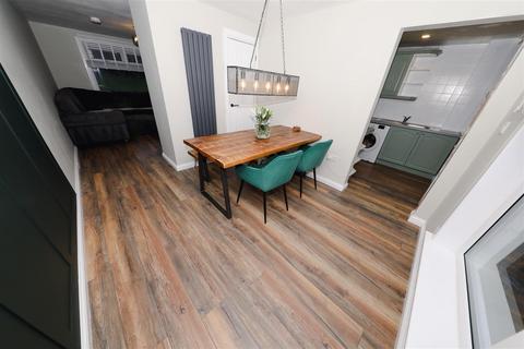 3 bedroom terraced house for sale, Kenilworth Drive, Glenrothes