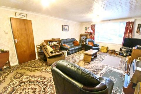 2 bedroom detached house for sale, Bedford Road, Kempston, Bedford, MK42