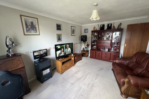 undefined, Sandy Lane, Reddish