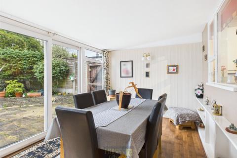 3 bedroom semi-detached house for sale, Whittington Road, Hutton, Brentwood, Essex, CM13