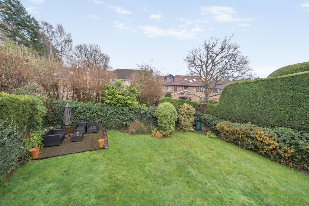 External Elevated Rear Garden