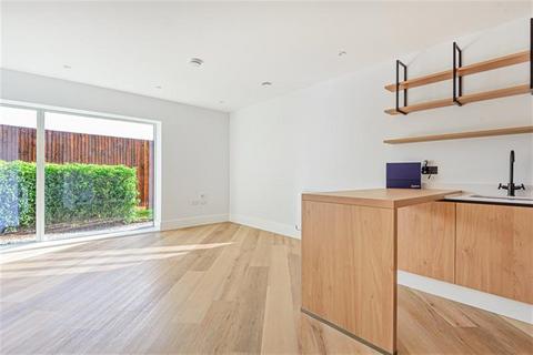 undefined, Flagstaff Road, Reading, RG2