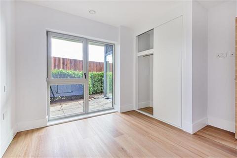 undefined, Flagstaff Road, Reading, RG2