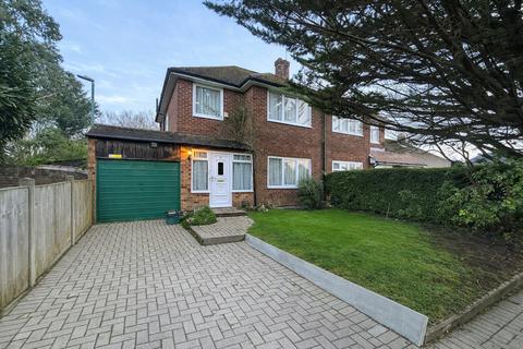 3 bedroom semi-detached house to rent, 3 Bedroom House To Let - HP11