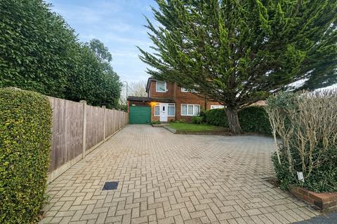 3 bedroom semi-detached house to rent, 3 Bedroom House To Let - HP11