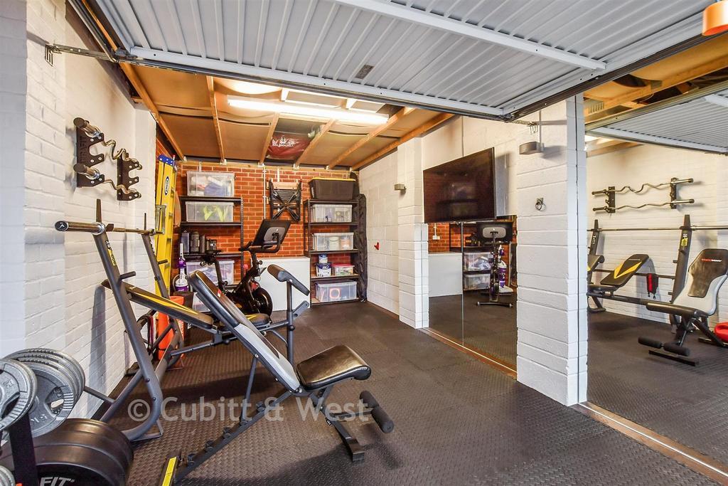 Workshop/Outbuildings