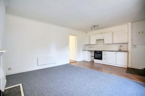 undefined, Buckland Hill, Maidstone, ME16