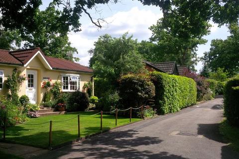 undefined, Chertsey, Surrey, KT16