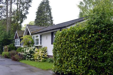 undefined, Chertsey, Surrey, KT16