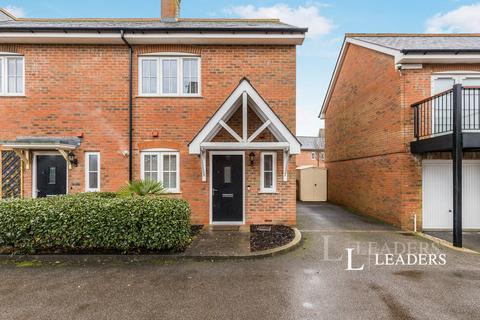 2 bedroom house to rent, White Close, Broadbridge Heath, Horsham, RH12