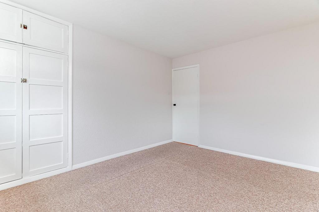 Bedroom 1 - B.jpg