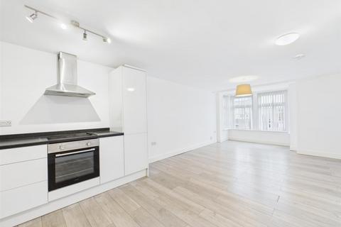 2 bedroom flat to rent, St. Marys Road, Market Harborough