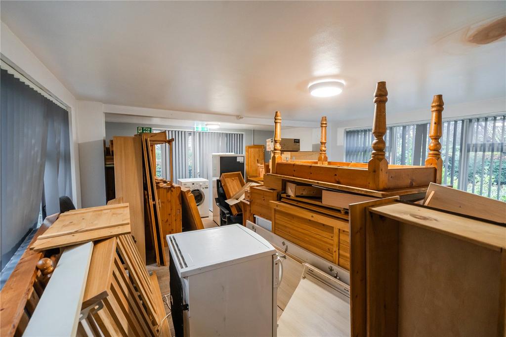 Living Room 2 (2)