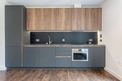 Studio to rent, Greenford Quay, Greenford, GREENFORD, UB6