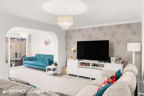 undefined, Glenester Close, Hoddesdon EN11