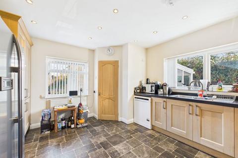 2 bedroom semi-detached bungalow for sale, 5 Kingston Garth, Fylingthorpe