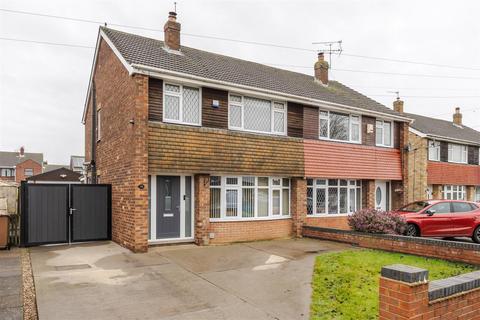 3 bedroom semi-detached house for sale, Ogilvy Drive, Scunthorpe