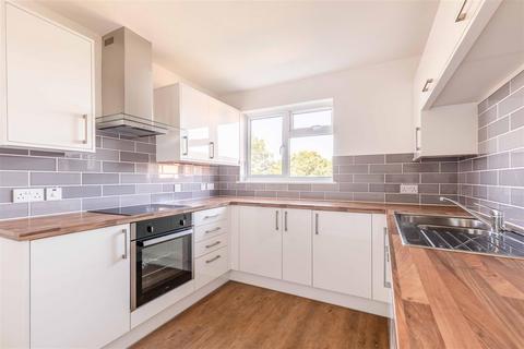 2 bedroom apartment for sale, Lovejoy Lane, Windsor