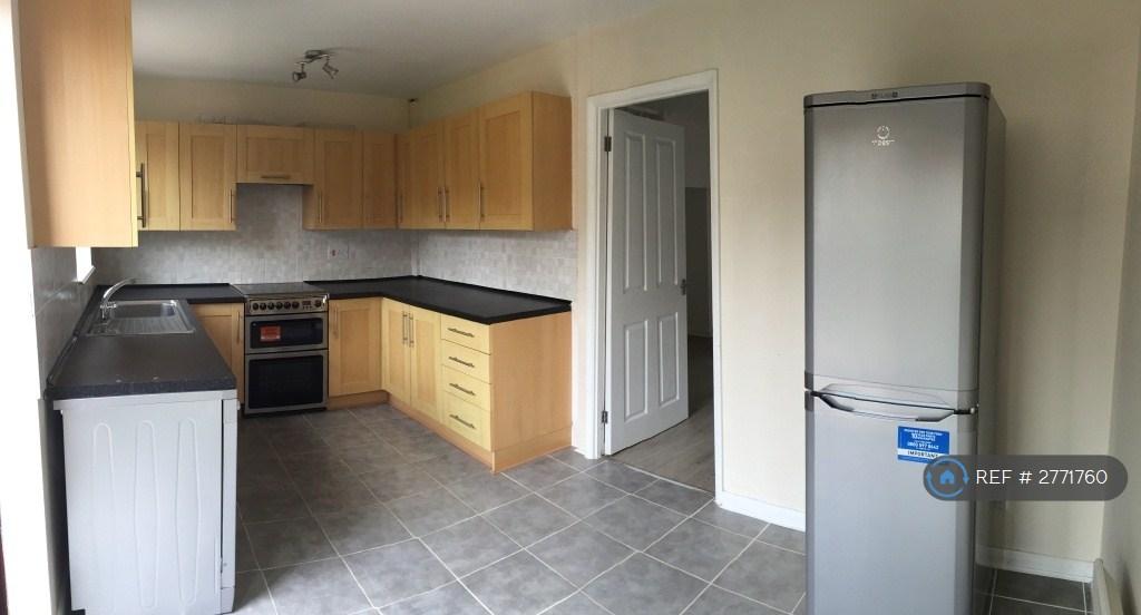 Kitchen / Dining